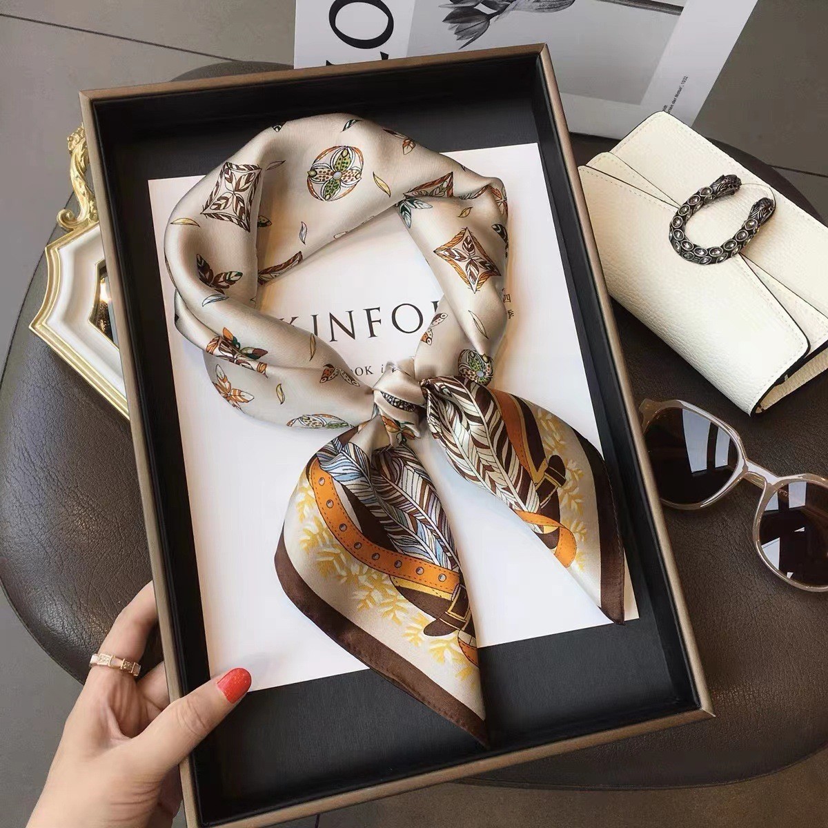 แฟชั่นหรูหราพิมพ์ 70*70 ซม.ผ้า - Ribbon Wired Satin บทวิจารณ์และราคา